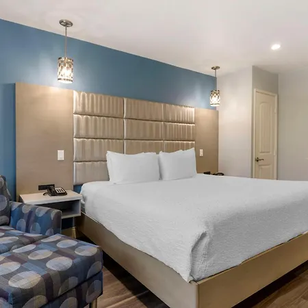 Best Western Orange Plaza Exterior photo